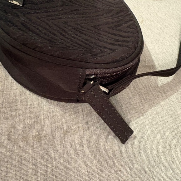 Vera Bradley Crossbody Bag - Picture 4 of 8